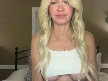 karabearr from Chaturbate is Freechat