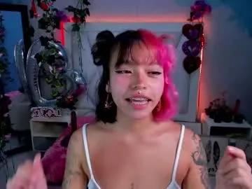 Enter and snoop our huge variety of mad cam shows on our braces page. From petplay to 