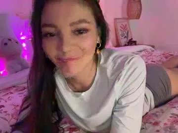 Girls free live sex cams: Check out the satisfaction of typing and cam2cam with our sensual livestreamers, who will teach you all about temptation and desires with their smoking hot physiques.