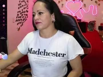 Girls free live sex cams: Check out the satisfaction of typing and cam2cam with our sensual livestreamers, who will teach you all about temptation and desires with their smoking hot physiques.