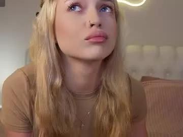 kelly_peachpiee from Chaturbate is Freechat