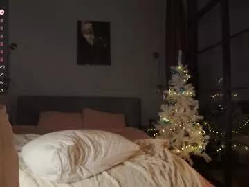 Girls free live sex cams: Check out the satisfaction of typing and cam2cam with our sensual livestreamers, who will teach you all about temptation and desires with their smoking hot physiques.