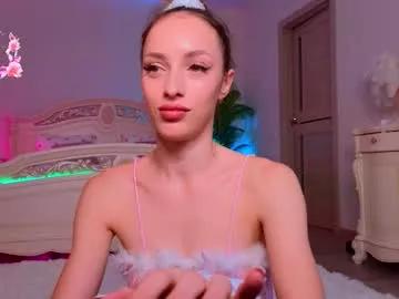 Girls free live sex cams: Check out the satisfaction of typing and cam2cam with our sensual livestreamers, who will teach you all about temptation and desires with their smoking hot physiques.