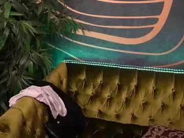 lara_fox_x from Chaturbate