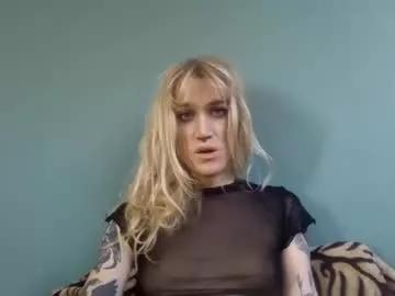 Girls free live sex cams: Check out the satisfaction of typing and cam2cam with our sensual livestreamers, who will teach you all about temptation and desires with their smoking hot physiques.