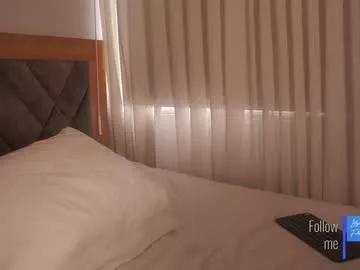 Girls free live sex cams: Check out the satisfaction of typing and cam2cam with our sensual livestreamers, who will teach you all about temptation and desires with their smoking hot physiques.