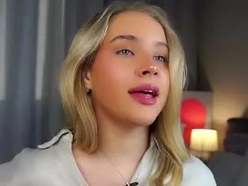 Girls free live sex cams: Check out the satisfaction of typing and cam2cam with our sensual livestreamers, who will teach you all about temptation and desires with their smoking hot physiques.