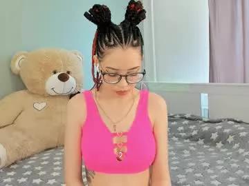 Girls free live sex cams: Check out the satisfaction of typing and cam2cam with our sensual livestreamers, who will teach you all about temptation and desires with their smoking hot physiques.