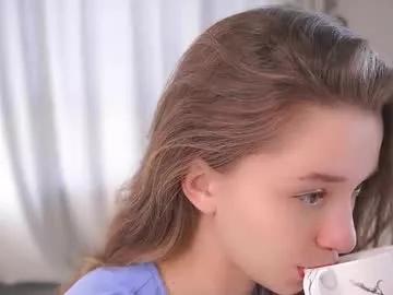 Girls free live sex cams: Check out the satisfaction of typing and cam2cam with our sensual livestreamers, who will teach you all about temptation and desires with their smoking hot physiques.