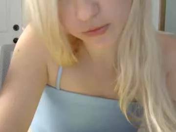 littlefootgirl52 from Chaturbate is Freechat