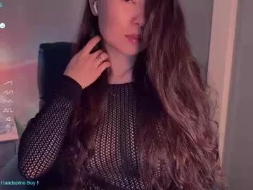 Spur your dreams, talk and cam2cam with smoking hot bigclit and assplay freechat cam hosts. Our picks of naughty trimmed-white, strapon & cheapest-privates-white live cams will incite your thirst. Discover their live productions here for free!
