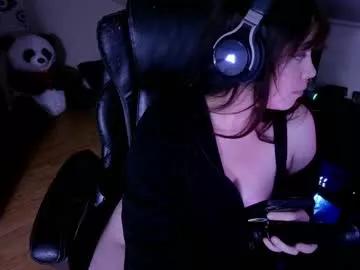 Girls free live sex cams: Check out the satisfaction of typing and cam2cam with our sensual livestreamers, who will teach you all about temptation and desires with their smoking hot physiques.