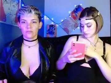 Mackenziemoon webcams show profile image 