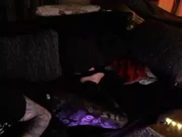 Girls free live sex cams: Check out the satisfaction of typing and cam2cam with our sensual livestreamers, who will teach you all about temptation and desires with their smoking hot physiques.