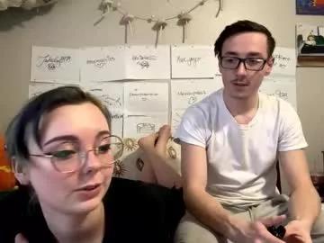 Girls free live sex cams: Check out the satisfaction of typing and cam2cam with our sensual livestreamers, who will teach you all about temptation and desires with their smoking hot physiques.
