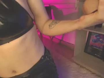 Girls free live sex cams: Check out the satisfaction of typing and cam2cam with our sensual livestreamers, who will teach you all about temptation and desires with their smoking hot physiques.