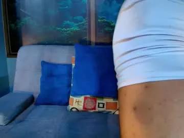 Girls free live sex cams: Check out the satisfaction of typing and cam2cam with our sensual livestreamers, who will teach you all about temptation and desires with their smoking hot physiques.