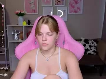 maya_blonde18 from Chaturbate
