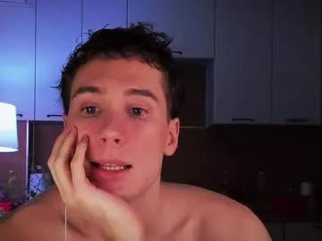 Girls free live sex cams: Check out the satisfaction of typing and cam2cam with our sensual livestreamers, who will teach you all about temptation and desires with their smoking hot physiques.