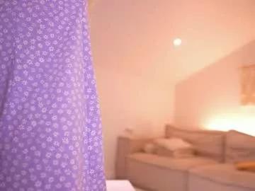 Girls free live sex cams: Check out the satisfaction of typing and cam2cam with our sensual livestreamers, who will teach you all about temptation and desires with their smoking hot physiques.