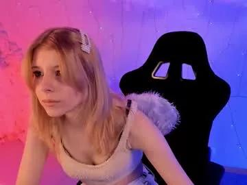 Girls free live sex cams: Check out the satisfaction of typing and cam2cam with our sensual livestreamers, who will teach you all about temptation and desires with their smoking hot physiques.