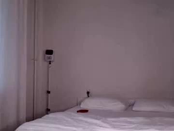 Girls free live sex cams: Check out the satisfaction of typing and cam2cam with our sensual livestreamers, who will teach you all about temptation and desires with their smoking hot physiques.