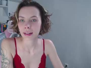 Girls free live sex cams: Check out the satisfaction of typing and cam2cam with our sensual livestreamers, who will teach you all about temptation and desires with their smoking hot physiques.