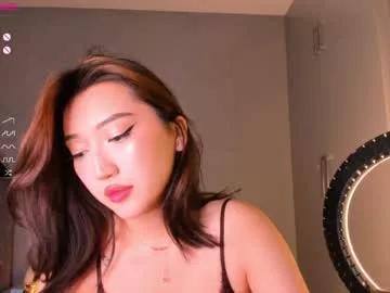 Spur your dreams, talk and cam2cam with smoking hot bigclit and assplay freechat cam hosts. Our picks of naughty trimmed-white, strapon & cheapest-privates-white live cams will incite your thirst. Discover their live productions here for free!