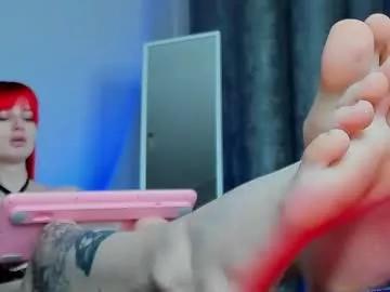 Girls free live sex cams: Check out the satisfaction of typing and cam2cam with our sensual livestreamers, who will teach you all about temptation and desires with their smoking hot physiques.