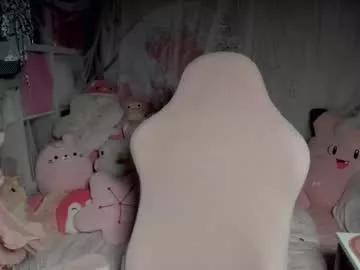 Girls free live sex cams: Check out the satisfaction of typing and cam2cam with our sensual livestreamers, who will teach you all about temptation and desires with their smoking hot physiques.