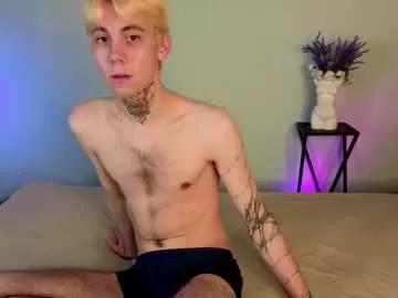 Girls free live sex cams: Check out the satisfaction of typing and cam2cam with our sensual livestreamers, who will teach you all about temptation and desires with their smoking hot physiques.