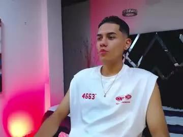 Girls free live sex cams: Check out the satisfaction of typing and cam2cam with our sensual livestreamers, who will teach you all about temptation and desires with their smoking hot physiques.