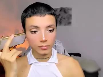 Girls free live sex cams: Check out the satisfaction of typing and cam2cam with our sensual livestreamers, who will teach you all about temptation and desires with their smoking hot physiques.