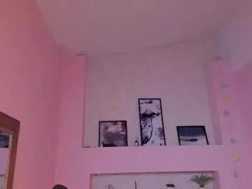 Girls free live sex cams: Check out the satisfaction of typing and cam2cam with our sensual livestreamers, who will teach you all about temptation and desires with their smoking hot physiques.