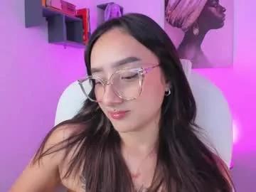 nina_collinns from Chaturbate is Freechat