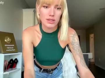 Discover the thrill of findom with our livestreamers, featuring butt-naked wildness while dancing and playing with their intimate vibrating toys.