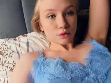 one_1ove model from Chaturbate
