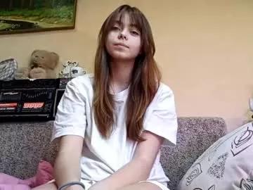 Girls free live sex cams: Check out the satisfaction of typing and cam2cam with our sensual livestreamers, who will teach you all about temptation and desires with their smoking hot physiques.