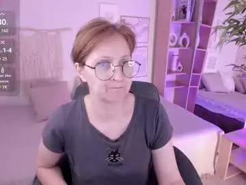 Girls free live sex cams: Check out the satisfaction of typing and cam2cam with our sensual livestreamers, who will teach you all about temptation and desires with their smoking hot physiques.