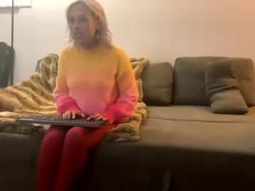 Girls free live sex cams: Check out the satisfaction of typing and cam2cam with our sensual livestreamers, who will teach you all about temptation and desires with their smoking hot physiques.