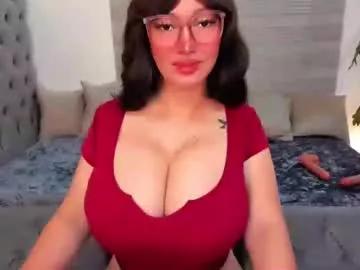 Girls free live sex cams: Check out the satisfaction of typing and cam2cam with our sensual livestreamers, who will teach you all about temptation and desires with their smoking hot physiques.