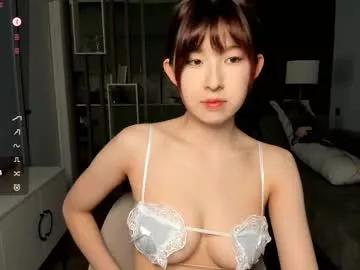 Girls free live sex cams: Check out the satisfaction of typing and cam2cam with our sensual livestreamers, who will teach you all about temptation and desires with their smoking hot physiques.