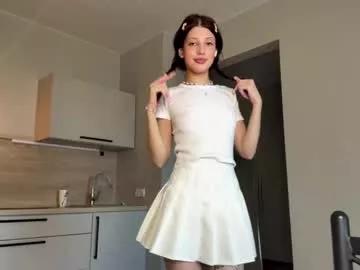 Girls free live sex cams: Check out the satisfaction of typing and cam2cam with our sensual livestreamers, who will teach you all about temptation and desires with their smoking hot physiques.