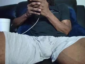 pussypounder10 from Chaturbate