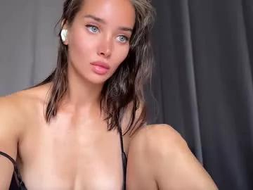 Girls free live sex cams: Check out the satisfaction of typing and cam2cam with our sensual livestreamers, who will teach you all about temptation and desires with their smoking hot physiques.