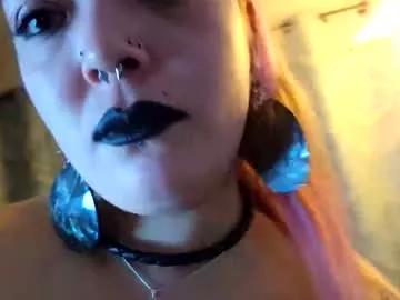 queenofthedark from Chaturbate