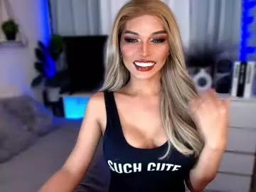 Girls free live sex cams: Check out the satisfaction of typing and cam2cam with our sensual livestreamers, who will teach you all about temptation and desires with their smoking hot physiques.