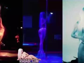 Girls free live sex cams: Check out the satisfaction of typing and cam2cam with our sensual livestreamers, who will teach you all about temptation and desires with their smoking hot physiques.