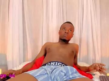 ronny_and_sophia from Chaturbate is Freechat