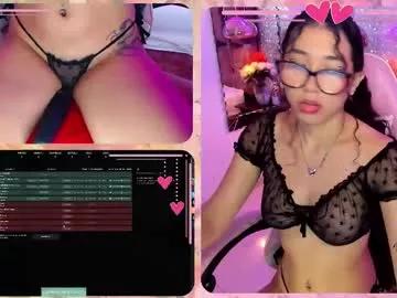 Girls free live sex cams: Check out the satisfaction of typing and cam2cam with our sensual livestreamers, who will teach you all about temptation and desires with their smoking hot physiques.